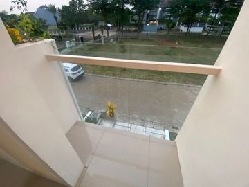 RUMAH BARU LOKASI STRATEGIS DI DEKAT TOL JOGLO JAKARTA BARAT