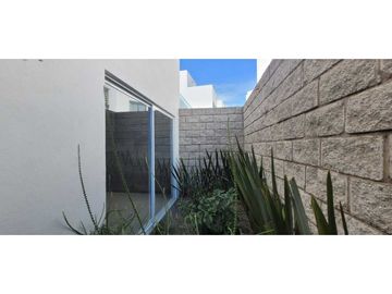 Casa En Venta En Parque Habana Angelopolis