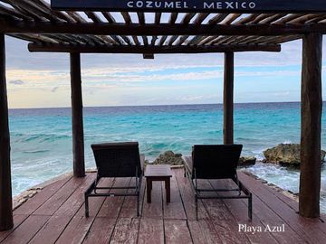 Penthouse con jacuzzi privado, cerca de la playa, room service, pool service, al