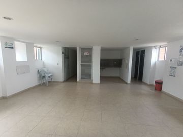 SE VENDE APARTAMENTO EN NUEVO SOTOMAYOR – BUCARAMANGA
Área: 89 m²
Piso alto
Estrato 4

Cuenta con:
S
