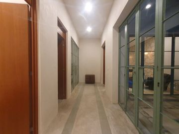 HERMOSA CASA NUEVA EN EL CENTRO DE MERIDA