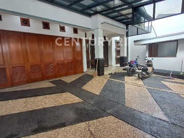 Dijual Rumah Mewah Baru Selesai Renovasi Di Rawamangun