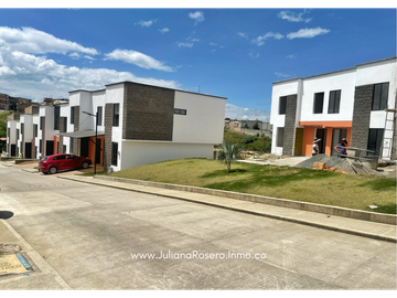 VENDO CASAS PARA ESTRENAR EN ALTOS DE MONTANA