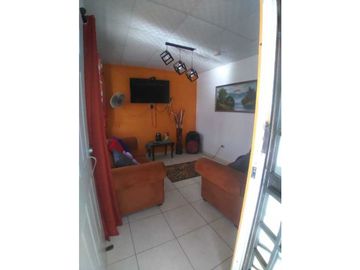 VENDO CASA DE SEGUNDA DE  3 HAB TERRENO DE 450M2