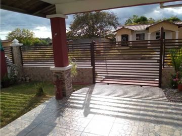 VENDO CASA DE SEGUNDA DE  3 HAB TERRENO DE 450M2