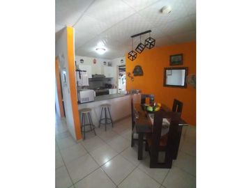 VENDO CASA DE SEGUNDA DE  3 HAB TERRENO DE 450M2