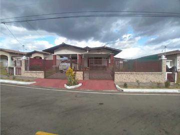 VENDO CASA DE SEGUNDA DE  3 HAB TERRENO DE 450M2
