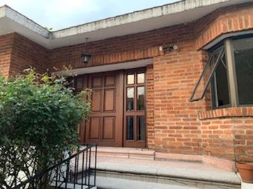 Casa en Venta, en privada, Lomas Altas