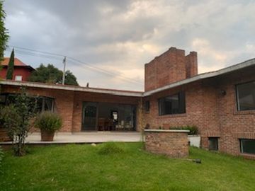 Casa en Venta, en privada, Lomas Altas