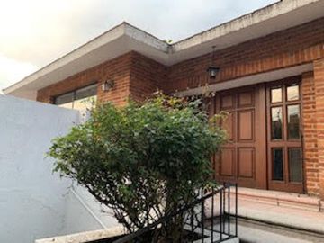 Casa en Venta, en privada, Lomas Altas