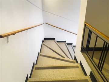 Edificio Venta de 4 pisos para Inversion. Providencia