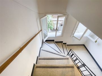 Edificio Venta de 4 pisos para Inversion. Providencia