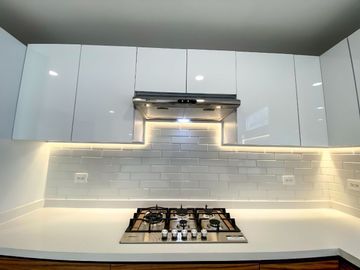 VENTA/RENTA DE CASA NUEVA EN EXCLUSIVO FRACC. KINARA