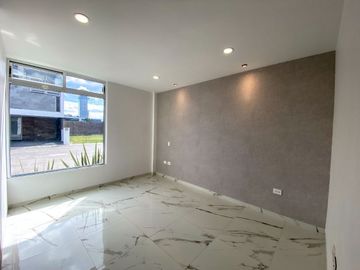 VENTA/RENTA DE CASA NUEVA EN EXCLUSIVO FRACC. KINARA