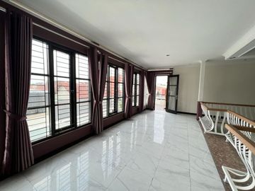 Rumah Deresan Dekat Uny dan Ugm