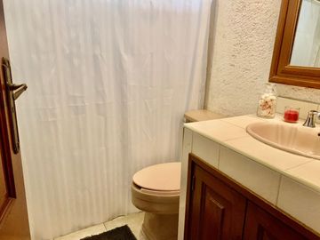 Casa en Fraccionamiento en Tabachines Cuernavaca - TBR-910-Fr