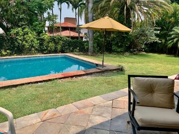 Casa en Fraccionamiento en Tabachines Cuernavaca - TBR-910-Fr