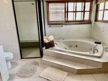Casa en Fraccionamiento en Tabachines Cuernavaca - TBR-910-Fr