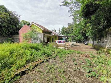 TANAH PEKARANGAN DEKAT POLSEK SEYEGAN