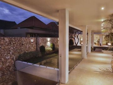 BEAUTIFUL 4BR VILLA IN UMALAS FOR SALE !!