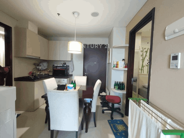 Unit Apartemen Puri Mansion Tower Crystal View City Dan Pool