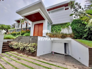 TURUN HARGA! Rumah Brand New Modern Minimalis Pondok Indah Ada Kolam Renang & Lift Panoramic | SHM