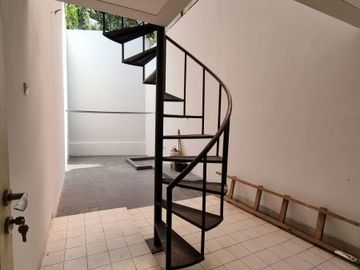 Rumah Cantik 2 Lantai di Sektor 7 Kebayoran Bintaro 6072