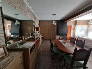 Chalet en venta en Wilde Centro