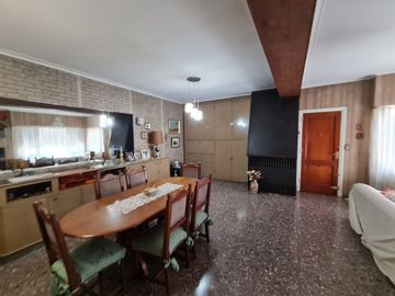 Chalet en venta en Wilde Centro