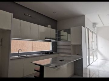 DIJUAL CEPAT Sutera Palma Rumah Cantik 2 Lantai di Alam Sutera