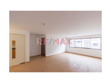 VENTA DE ESPACIOSO DEPARTAMENTO DE ESTRENO en edificio privado con vista a PARQUE, acogedor flat EN SEGUNDO PISO, sin ascensor. Ubicado a unos pasos d