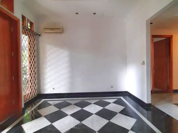 DIJUAL RUMAH MEWAH at Jl PRAPANCA, KEBAYORAN BARU (JARANG ADA)