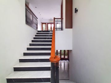 DIJUAL RUMAH MEWAH at Jl PRAPANCA, KEBAYORAN BARU (JARANG ADA)