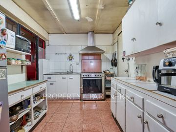 Casa con gran terreno en La Reina
