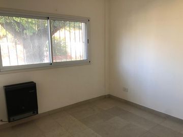 Departamento de 2 ambientes en venta en Jose Leon Suarez