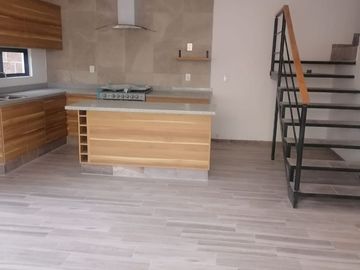 Casa en Venta en Pedregal de Schoenstatt, Diseño Premium, 4 Recamras, 3.5 Baños