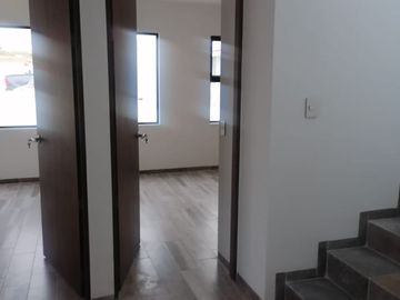 Casa en Venta en Pedregal de Schoenstatt, Diseño Premium, 4 Recamras, 3.5 Baños