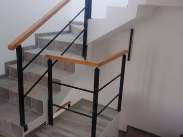Casa en Venta en Pedregal de Schoenstatt, Diseño Premium, 4 Recamras, 3.5 Baños