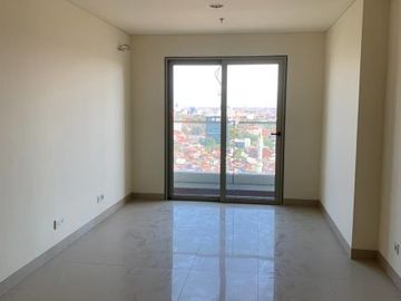 Apartment Praxis, Strategis, Kosongan