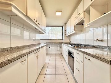 Departamento en Venta en Alonso de Córdova - Presidente Riesco