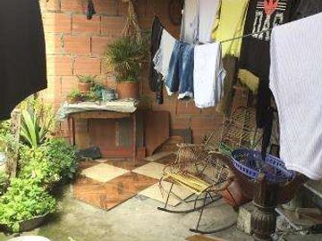 VENDO CASA RENTABLE EN VILLA NELLY BOGOTA, COLOMBIA  CERCA AV. VILLAVICENCIO