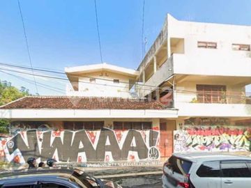Dijual Rumah 3 Lantai Tengah Kota Jl Munggur Demangan Yogyakarta