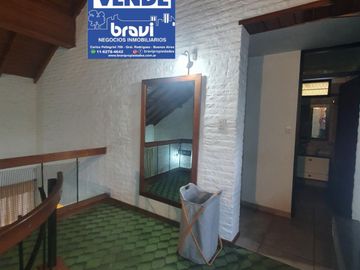 Chalet en importante Avenida   Zona Residencial de Gral Rodriguez AV EVA PERON 464