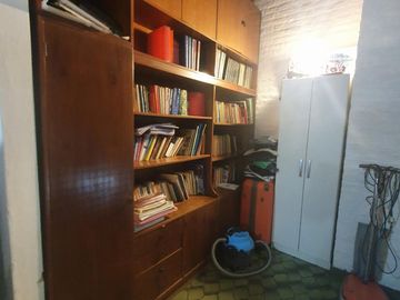 Chalet en importante Avenida   Zona Residencial de Gral Rodriguez AV EVA PERON 464