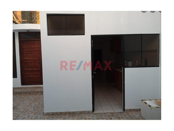 ¡Oportunidad única!  Venta de Casa en Huacho – 240 m² 

Todo lo que necesitas para vivir cómodamente. Ubicada a solo 4 cuadras de la plaza central y