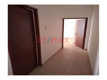 ¡Oportunidad única!  Venta de Casa en Huacho – 240 m² 

Todo lo que necesitas para vivir cómodamente. Ubicada a solo 4 cuadras de la plaza central y