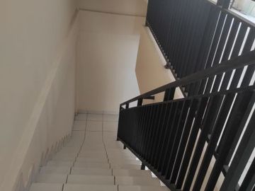 DISEWAKAN RUKO 15 UNIT (7 Ruko Yg Available) DI JL.CENTRA KEMANG JAKARTA SELATAN