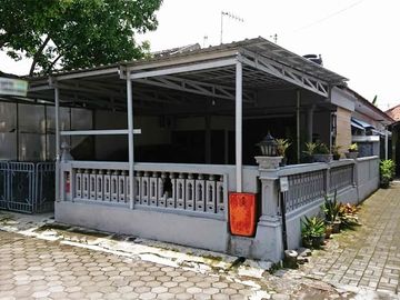 Rumah luas lokasi strategis di jln Magelang dekat Tugu Jogja