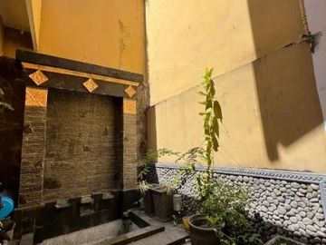 Rumah Minimalis 2 Lantai di Kebonsari Regency Daerah Jambangan