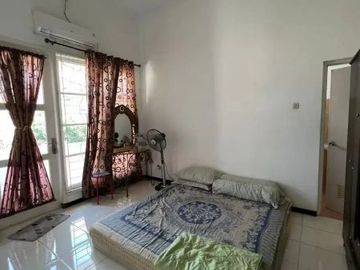 Rumah Minimalis 2 Lantai di Kebonsari Regency Daerah Jambangan